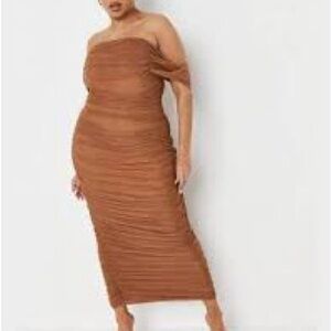 Elegant Brown Off-Shoulder Dress missguided